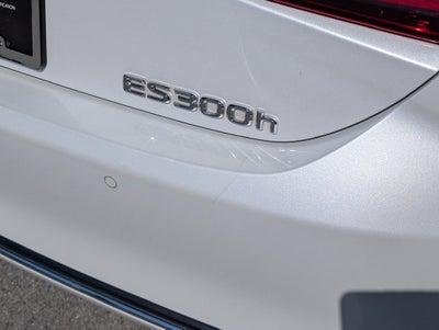 2023 Lexus ES 300h