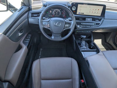 2023 Lexus ES 300h