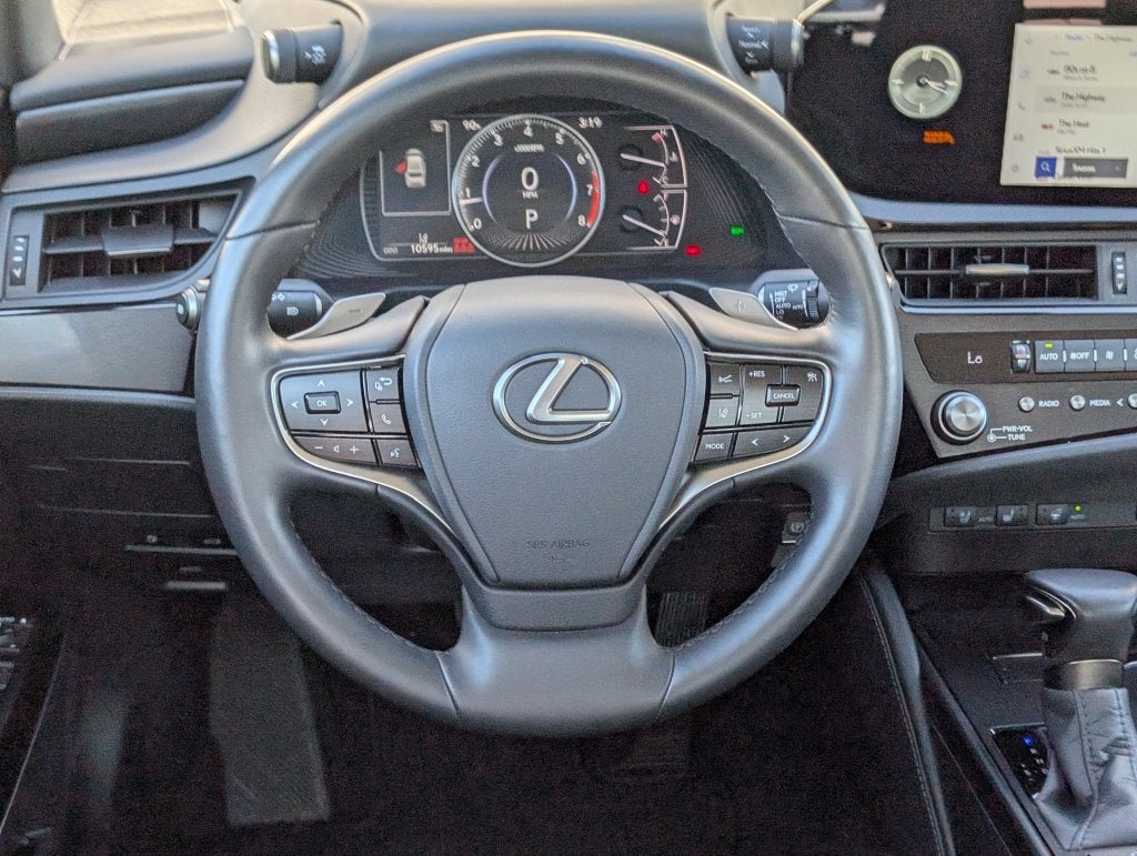 2025 Lexus ES 350