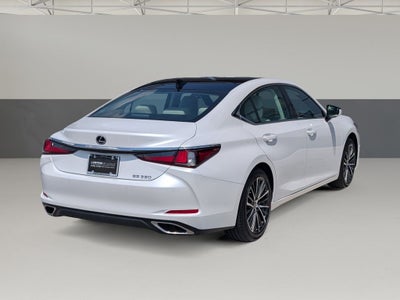 2025 Lexus ES 350