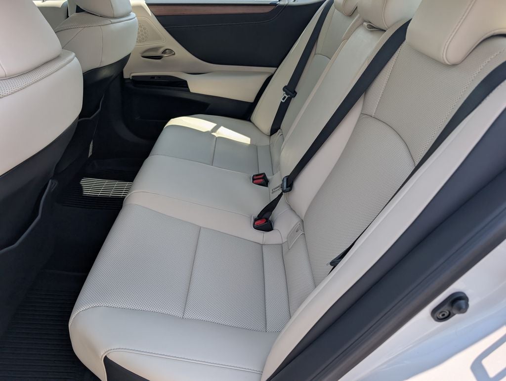 2025 Lexus ES 350
