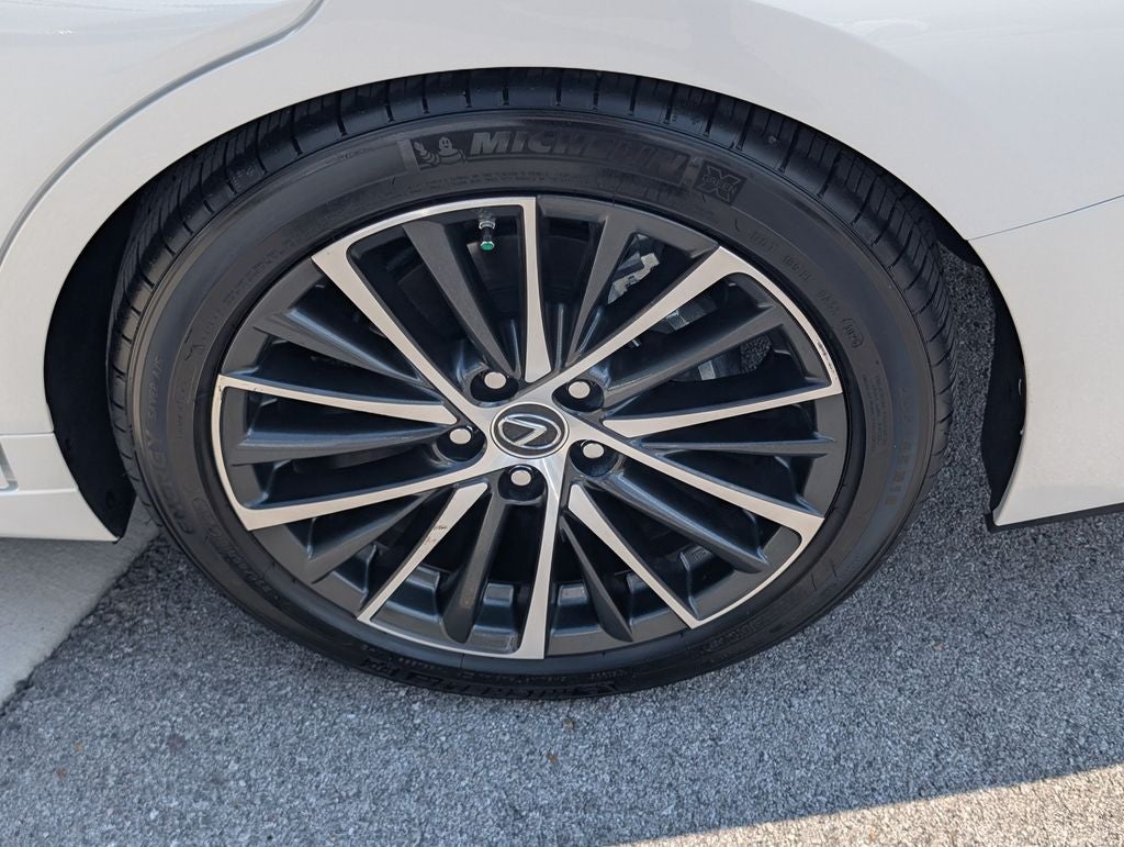 2025 Lexus ES 350
