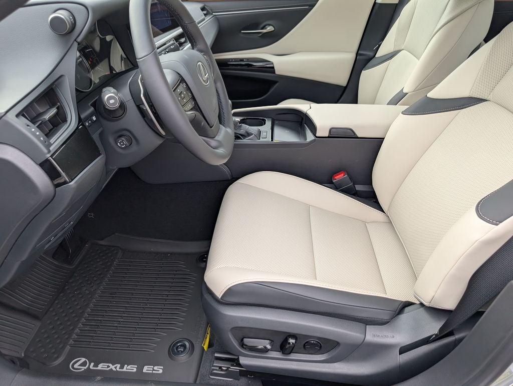 2025 Lexus ES 350