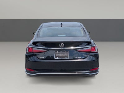 2025 Lexus ES 300h Ultra Luxury