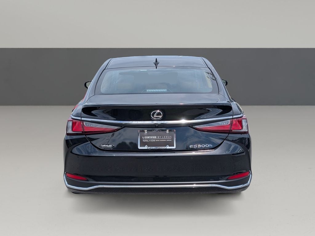 2025 Lexus ES 300h Ultra Luxury