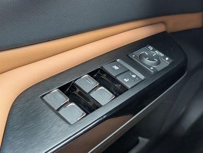 2025 Lexus ES 300h Ultra Luxury