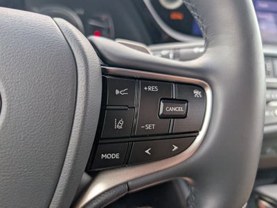 2025 Lexus ES 300h Ultra Luxury