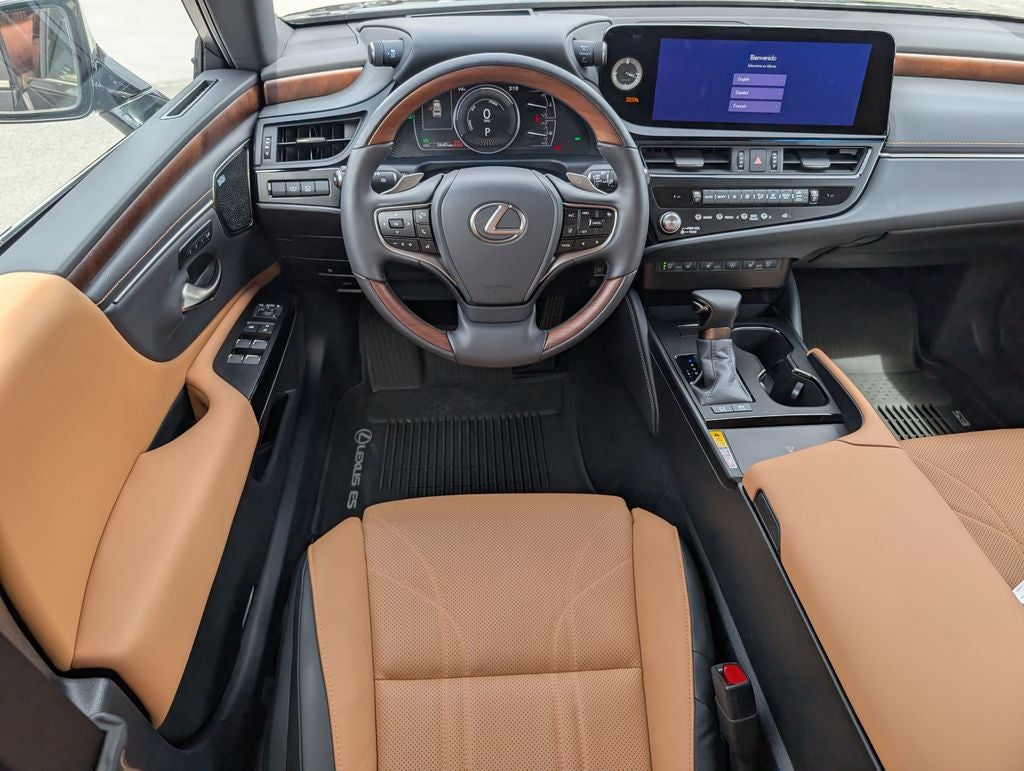 2025 Lexus ES 300h Ultra Luxury