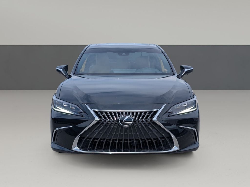 2025 Lexus ES 300h Ultra Luxury