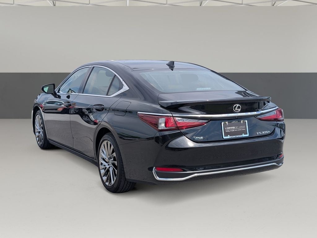 2025 Lexus ES 300h Ultra Luxury