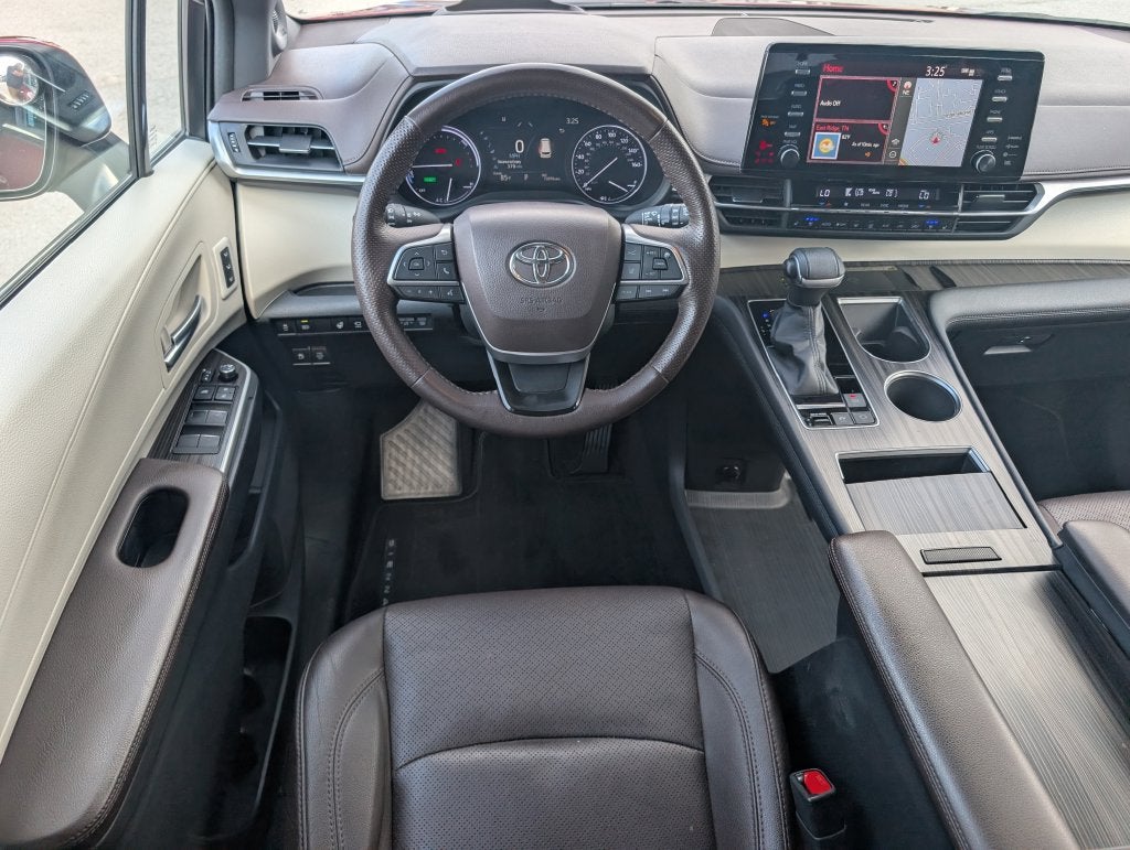 2021 Toyota Sienna Platinum 7 Passenger