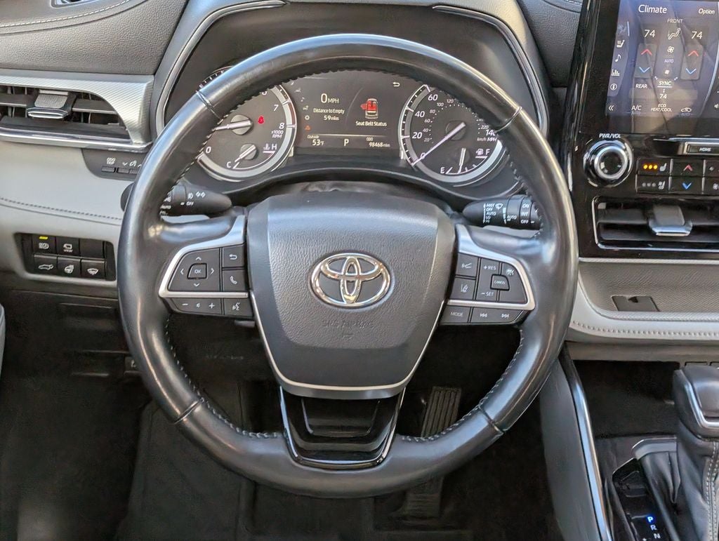 2022 Toyota Highlander Platinum