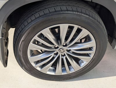 2022 Toyota Highlander Platinum