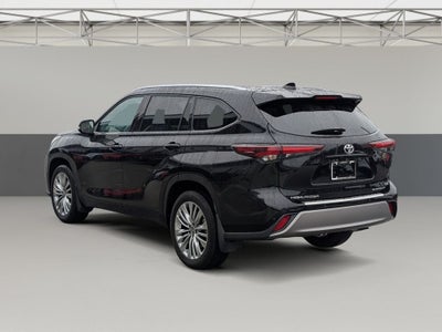 2024 Toyota Highlander Platinum