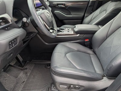 2024 Toyota Highlander Platinum