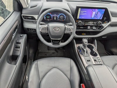 2024 Toyota Highlander Platinum