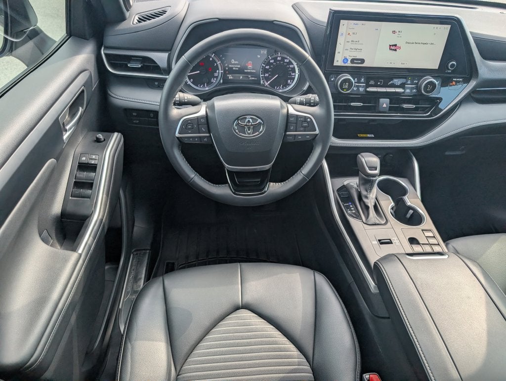 2023 Toyota Highlander XSE