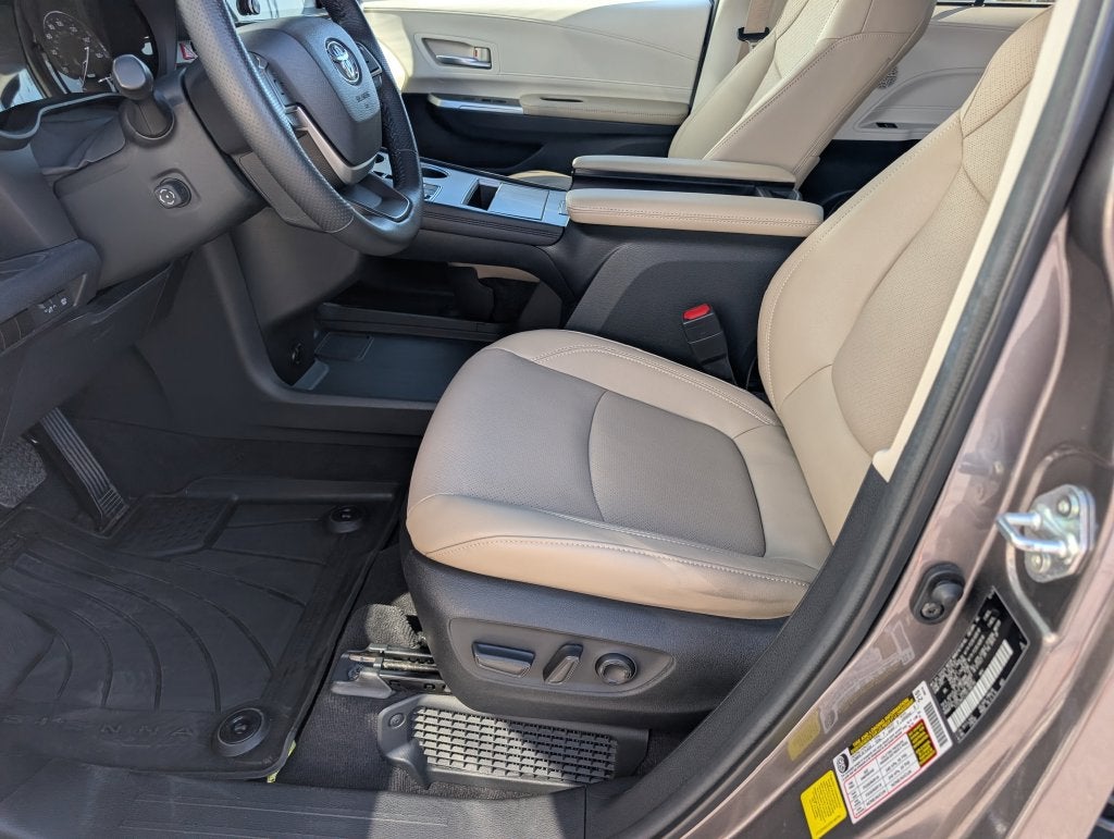 2024 Toyota Sienna Limited 7 Passenger