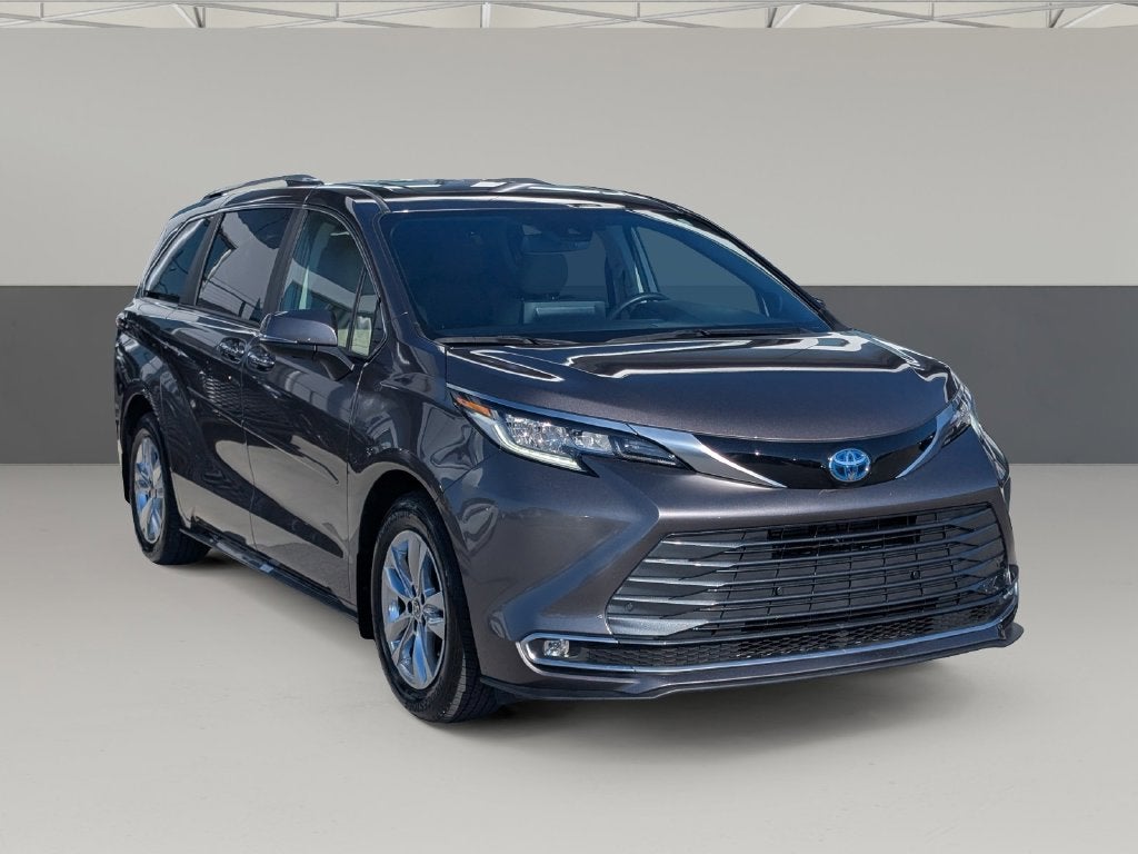 2024 Toyota Sienna Limited 7 Passenger
