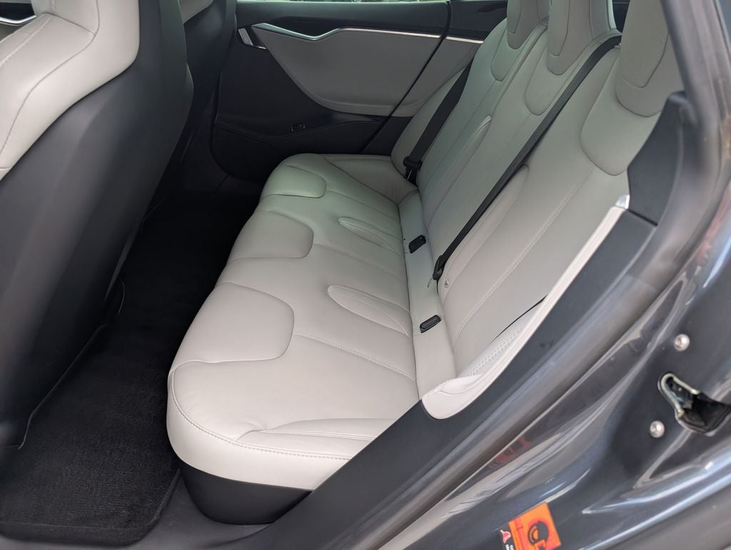 2016 Tesla Model S P90D