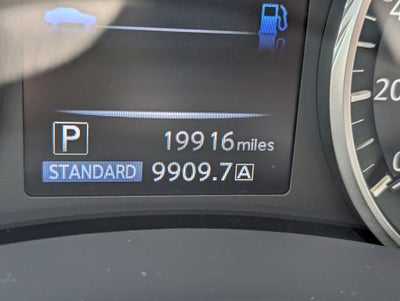 2022 INFINITI Q60 LUXE