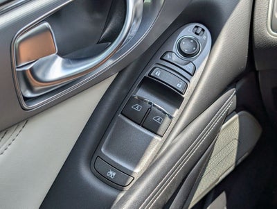 2022 INFINITI Q60 LUXE