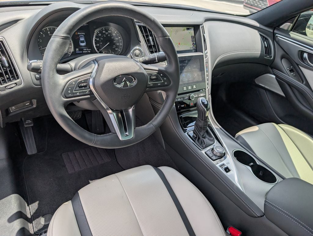 2022 INFINITI Q60 LUXE
