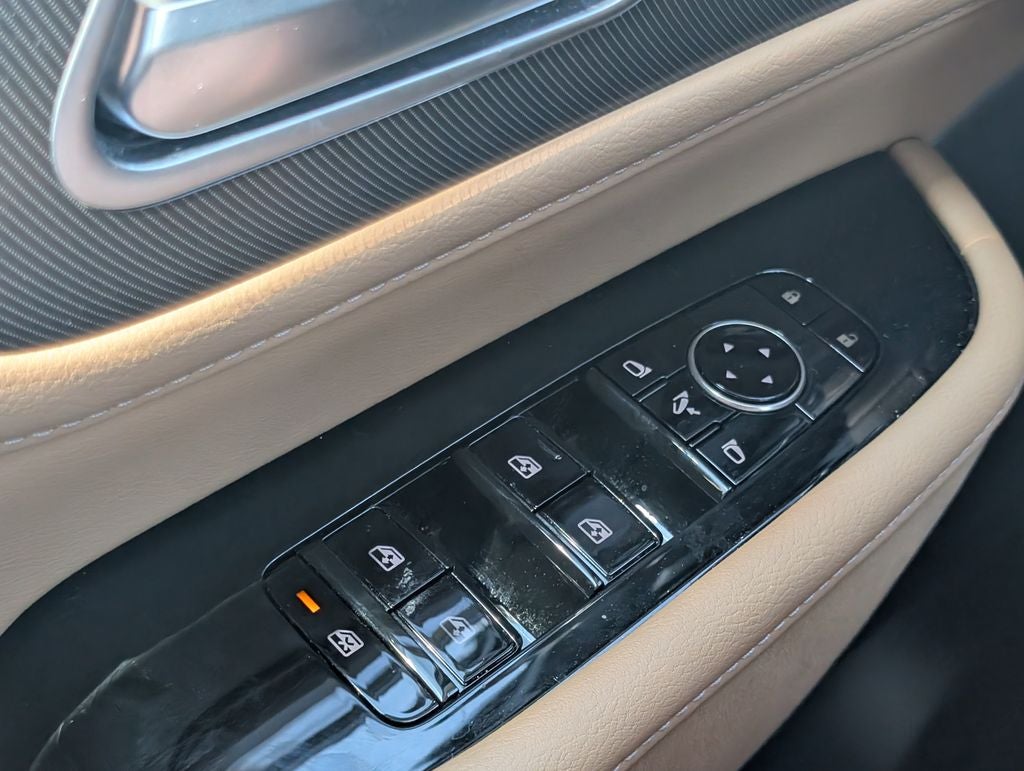2026 INFINITI QX80 LUXE