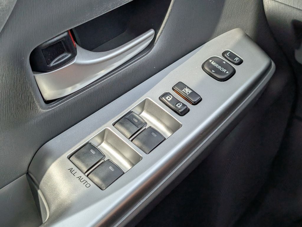 2014 Toyota Prius v Three