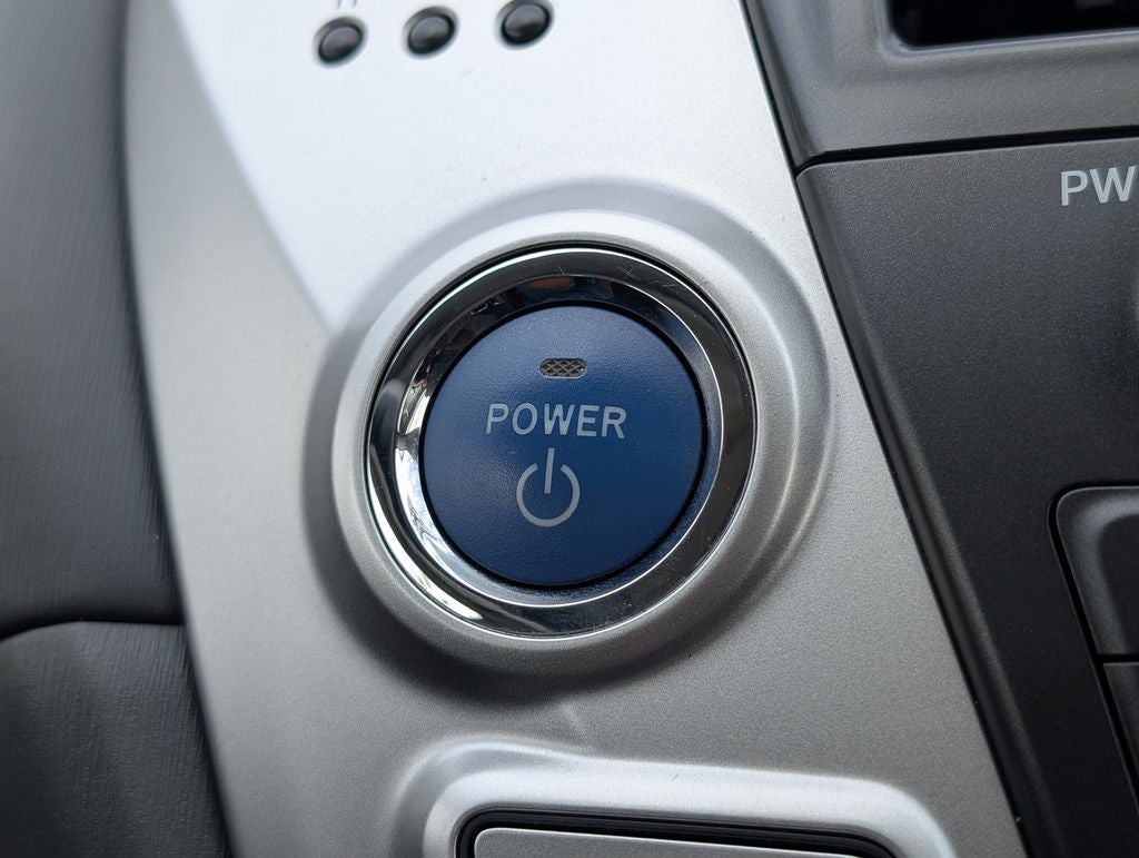 2014 Toyota Prius v Three