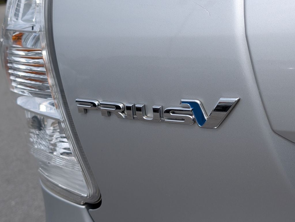 2014 Toyota Prius v Three