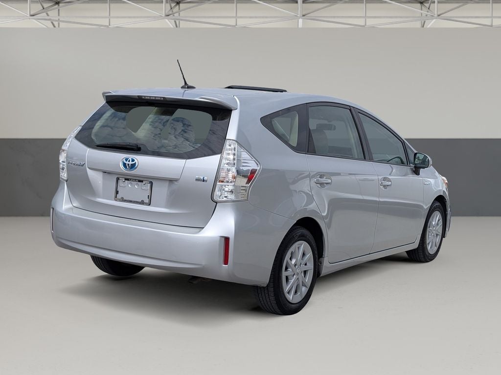 2014 Toyota Prius v Three
