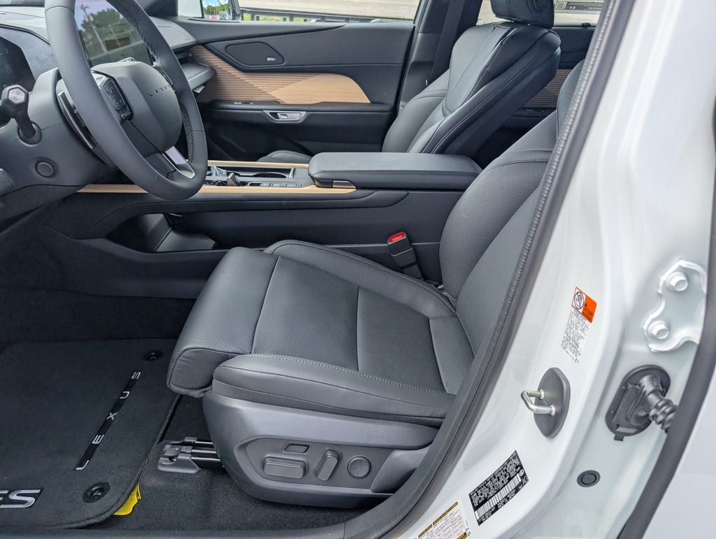 2026 Lexus ES 