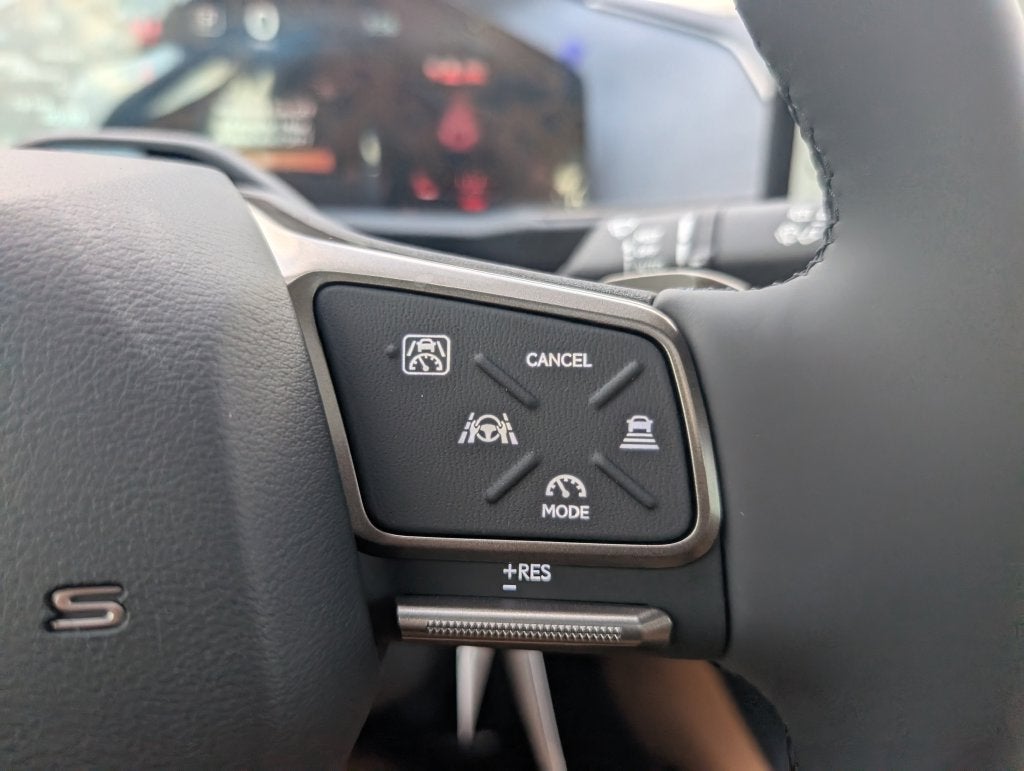 2026 Lexus ES 350h Premium+