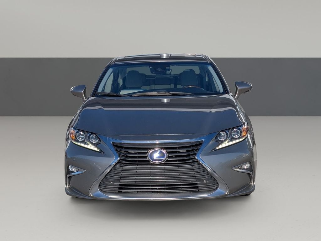 2016 Lexus ES 300h