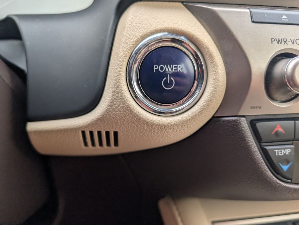 2016 Lexus ES 300h