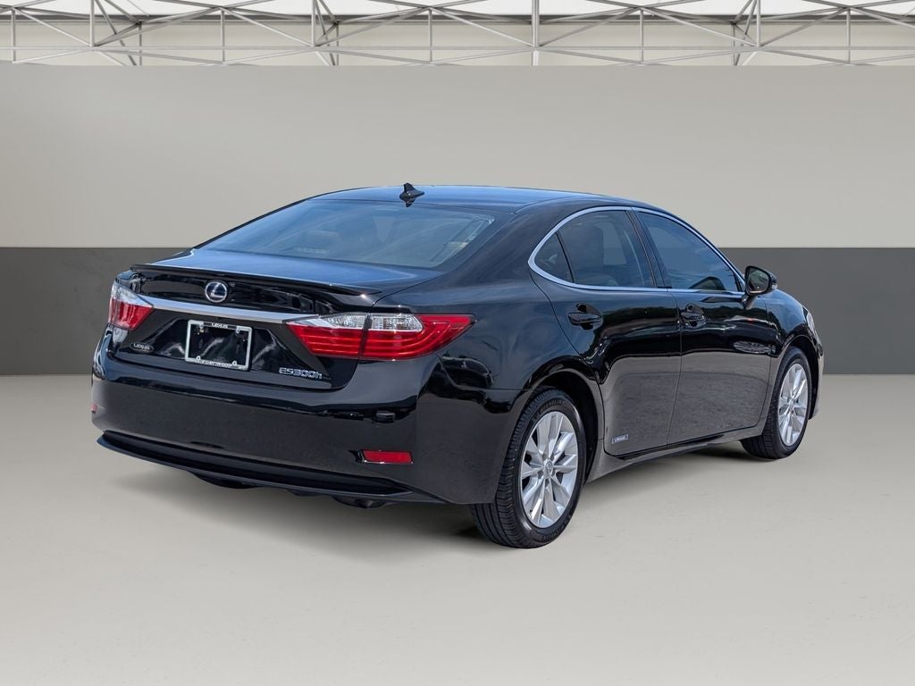 2013 Lexus ES 300h