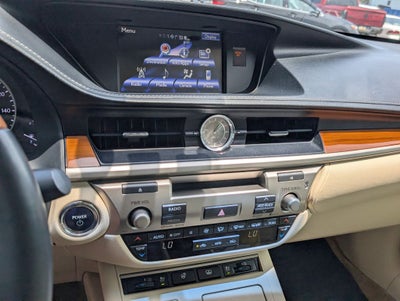 2013 Lexus ES 300h