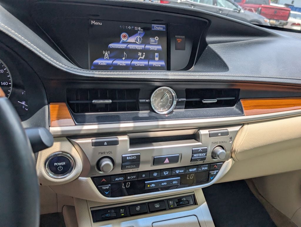 2013 Lexus ES 300h