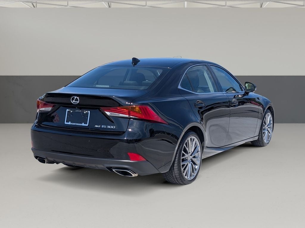 2018 Lexus IS 300