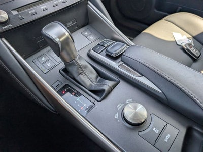 2018 Lexus IS 300