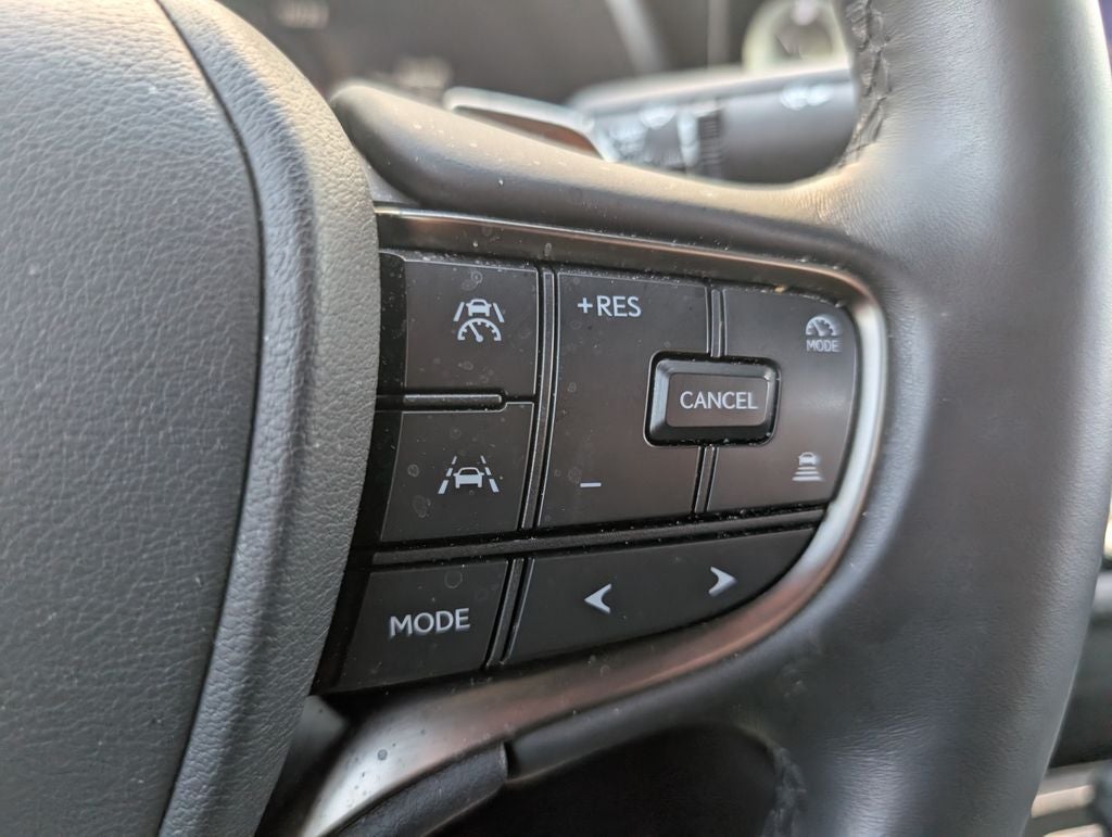 2025 Lexus LS 500 Base