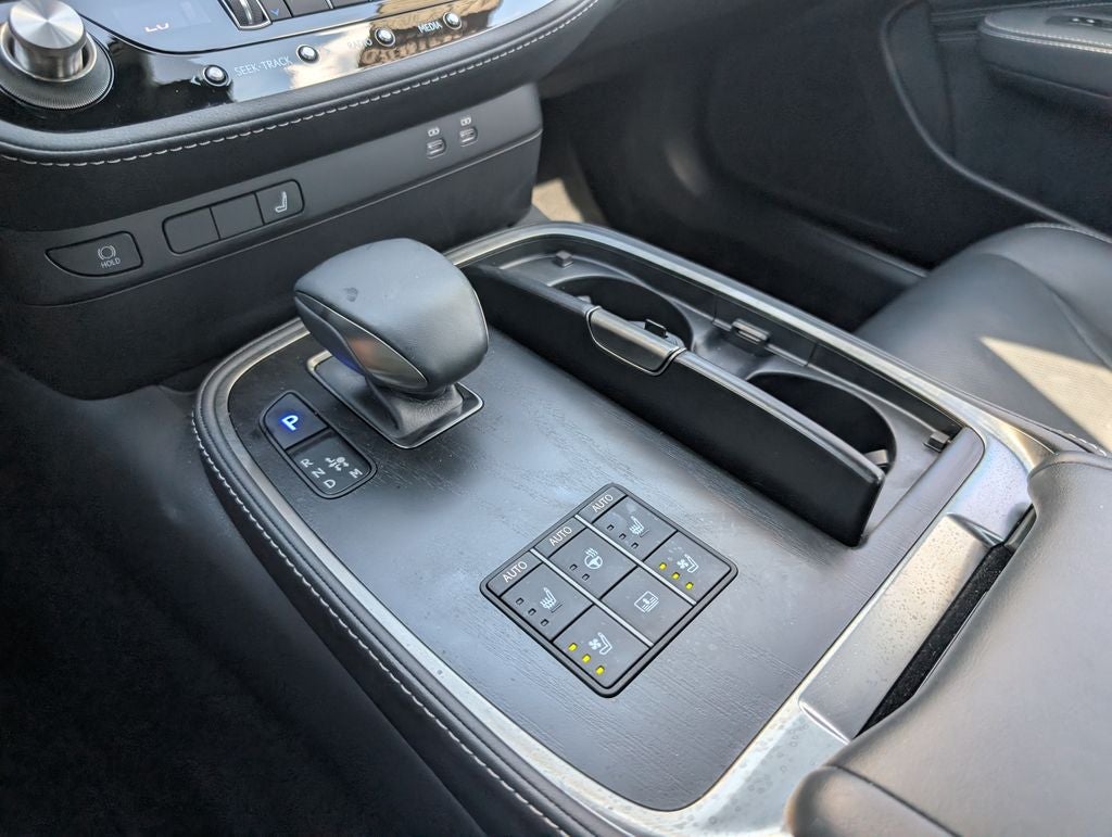 2025 Lexus LS 500 Base