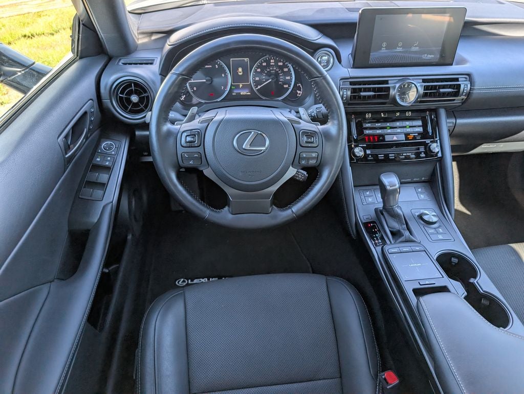 2024 Lexus IS 300