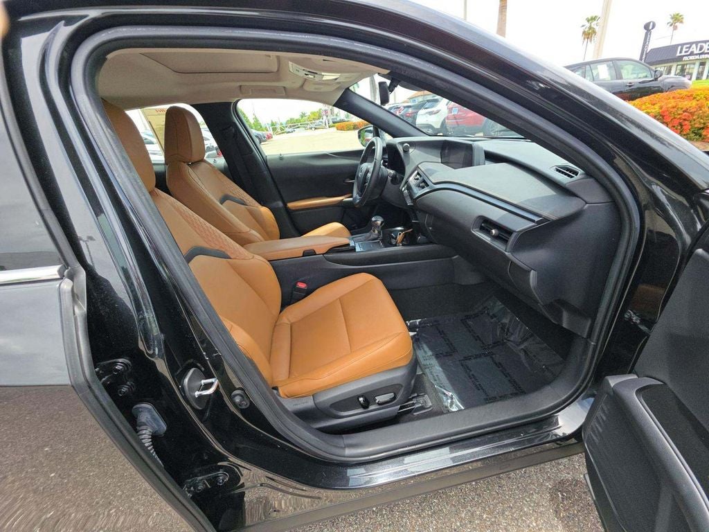 2021 Lexus UX 200 Base