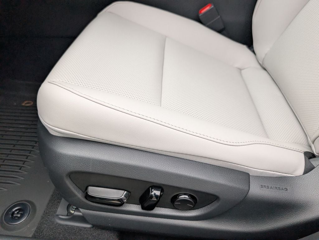 2025 Lexus UX 300h Premium