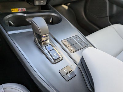 2025 Lexus UX 300h F SPORT Design