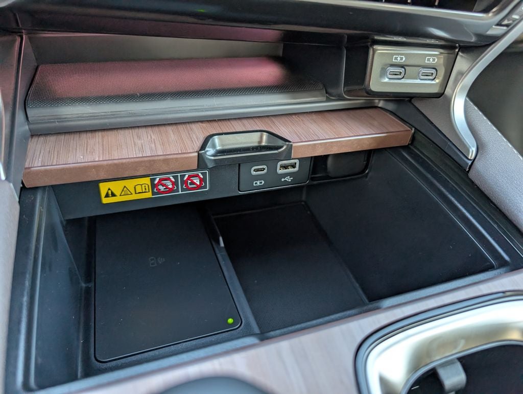 2026 Lexus RX 450h+ Luxury