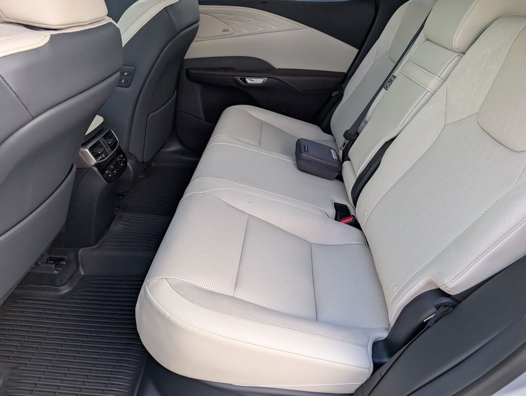 2026 Lexus RX 450h+ Luxury