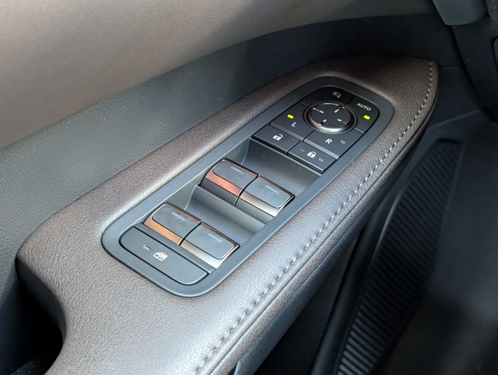 2026 Lexus RX 450h+ Luxury